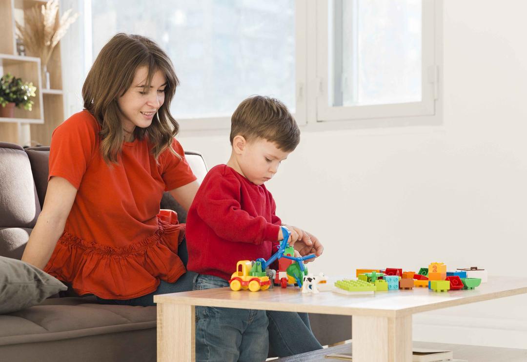 Hire professional nannies in Dubai to care for your children