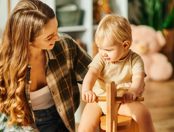 Temporary nanny in Dubai caring for a child during a short-term hire